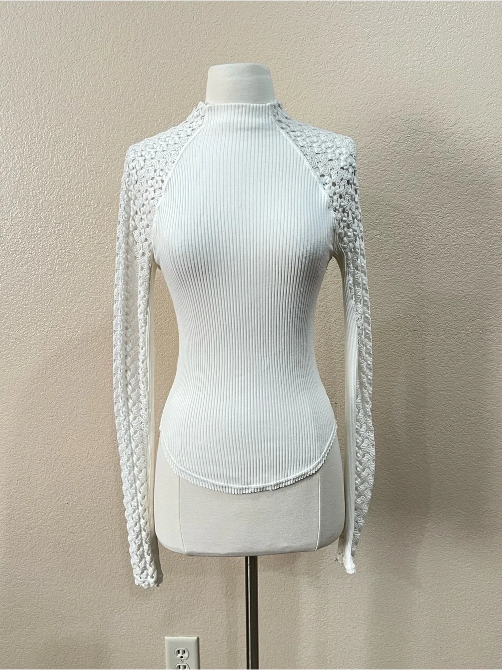 Free People Ivory Clemente Mock Neck Top Size Small